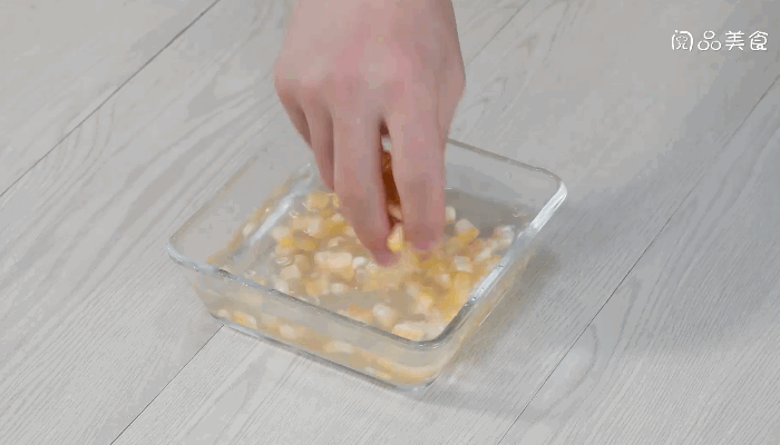 玉米豆芽炒鸡蛋的做法，玉米豆芽炒鸡蛋怎么做