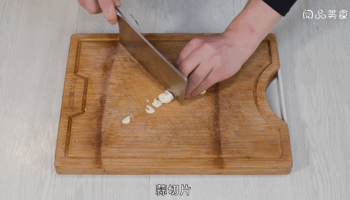焖油豆腐做法  焖油豆腐怎么做