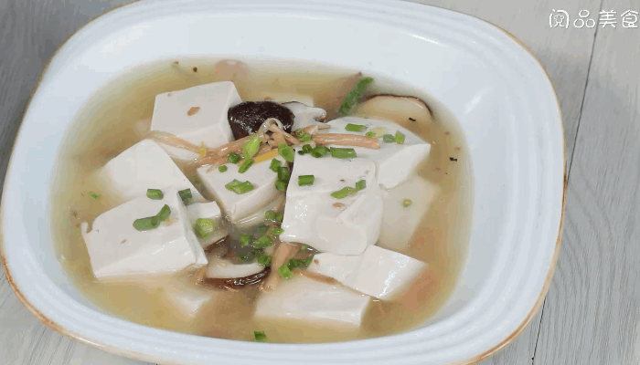 黄花菜香菇豆腐汤的做法，黄花菜香菇豆腐汤怎么做