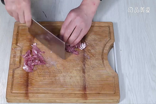 猪肉炒蕨菜做法  猪肉炒蕨菜怎么做
