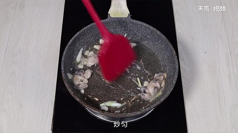 丝瓜炒海蛎子的做法 丝瓜炒海蛎子怎么做