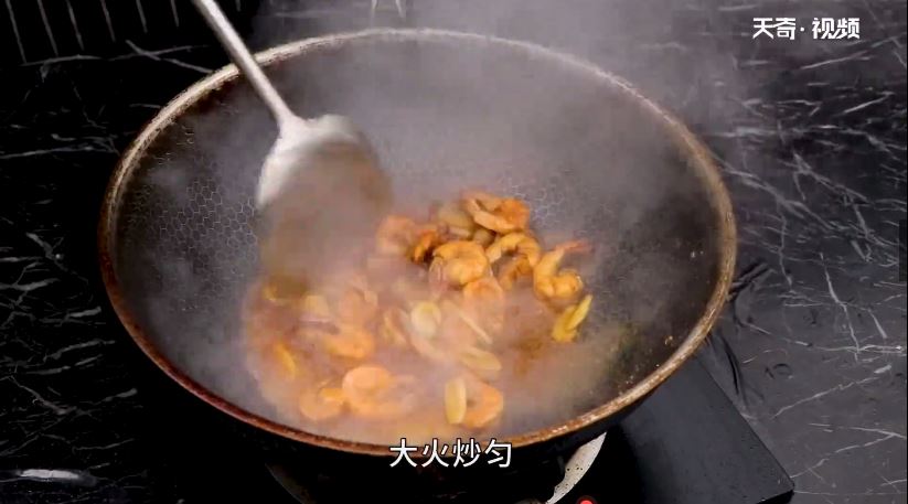油焖大虾怎么做 油焖大虾做法是什么