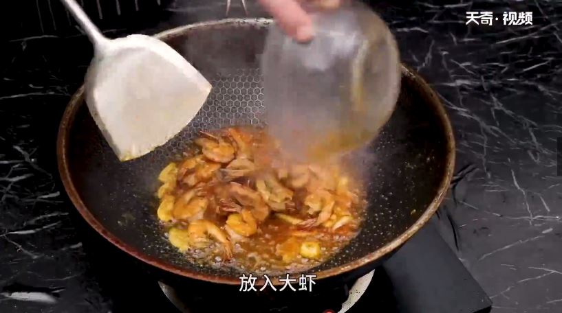 油焖大虾怎么做 油焖大虾做法是什么