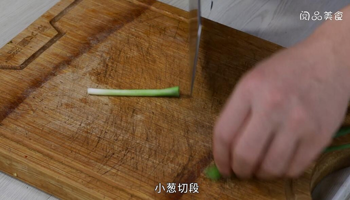 猪皮炒酸菜的做法 猪皮炒酸菜怎么做