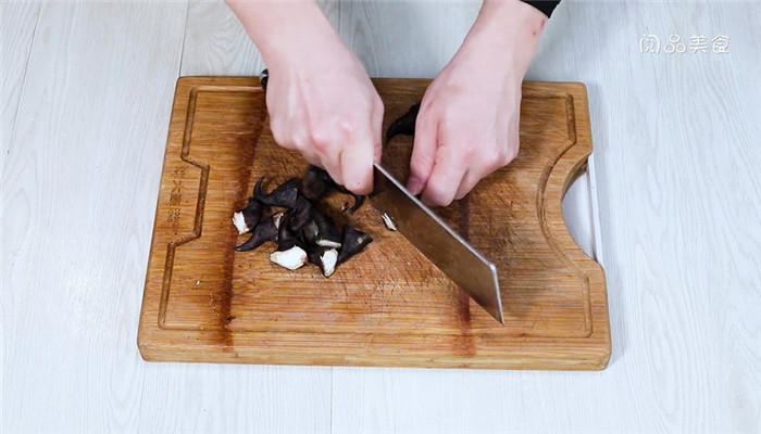 香菇烧菱角的做法 香菇烧菱角怎么做
