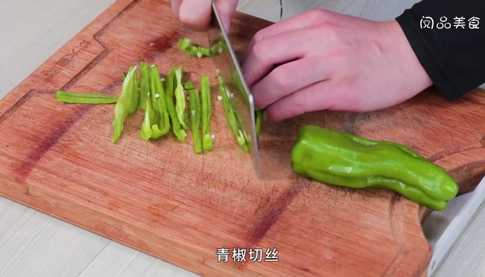榨菜青椒炒香干怎么做 榨菜青椒炒香干的做法