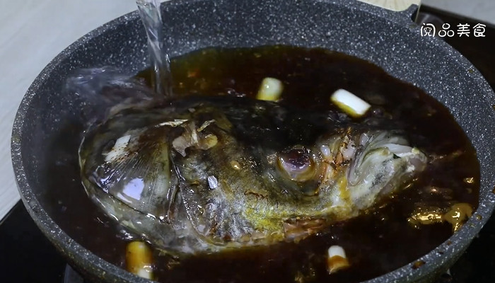 鱼头粉皮煲怎么做 鱼头粉皮煲的做法