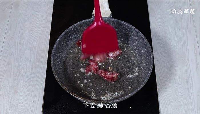 蘑菇香肠炒面 蘑菇香肠炒面的做法