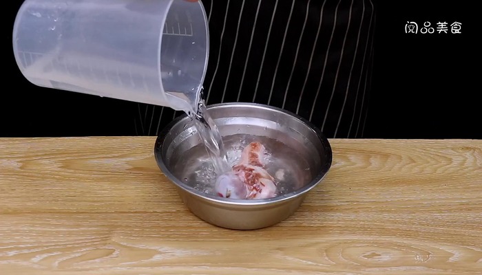 大骨汤的做法 大骨汤怎么做好吃
