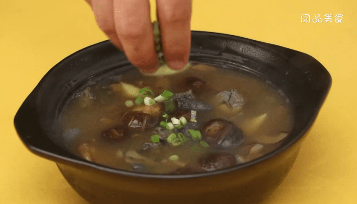 乌鸡香菇红枣汤的做法 乌鸡香菇红枣汤怎么做好吃