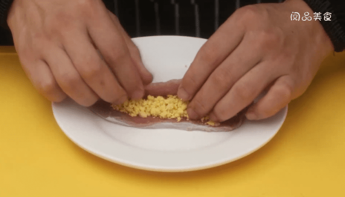 咸蛋黄鸭胸肉卷怎么做好吃 咸蛋黄鸭胸肉卷