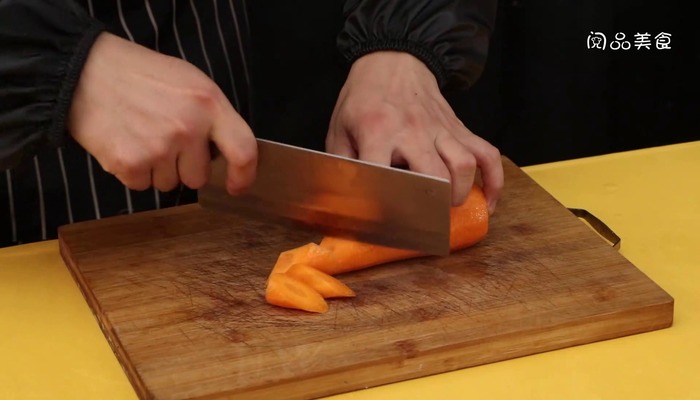 胡萝卜炖猪脚的做法 胡萝卜炖猪脚怎么做好吃