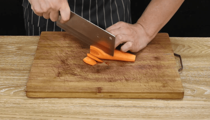 卤肉卷怎么做 卤肉卷的做法
