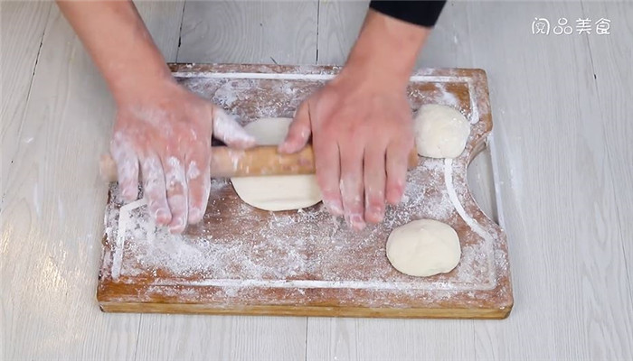 雪菜肉丝包子怎么做 雪菜肉丝包子的做法