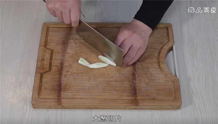 银耳炒辣椒肉丝怎么做 银耳炒辣椒肉丝的做法