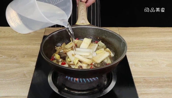 广式萝卜牛杂煲的做法 广式萝卜牛杂煲怎么做好吃