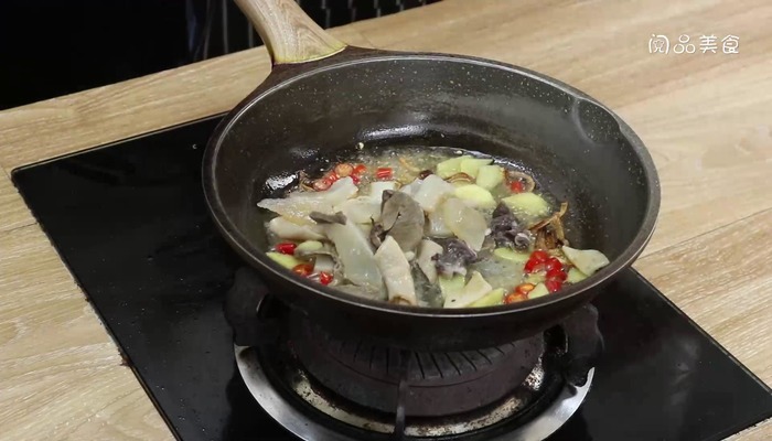 广式萝卜牛杂煲的做法 广式萝卜牛杂煲怎么做好吃