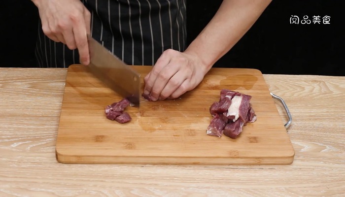 烤羊肉串的腌制怎么做 烤羊肉串的腌制怎么做好吃