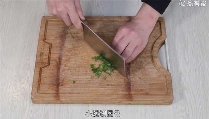 川菜水煮三鲜怎么做 川菜水煮三鲜的做法
