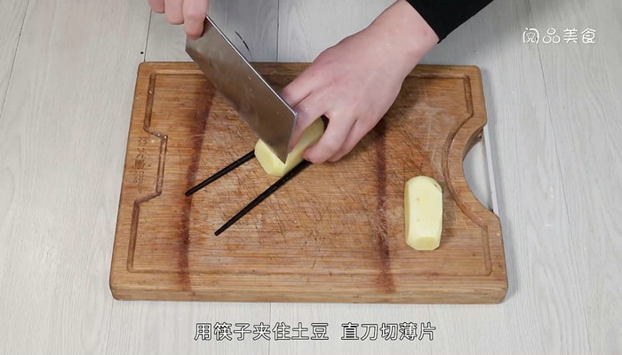 韩国炸土豆串的做法 韩国炸土豆串怎么做