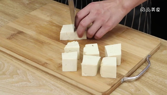 豆腐鸡蛋锅贴怎么做 豆腐鸡蛋锅贴做法