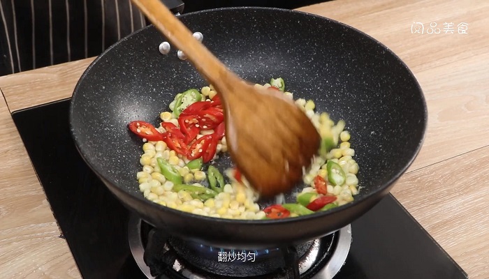 尖椒炒玉米粒的做法 尖椒炒玉米粒怎么做好吃