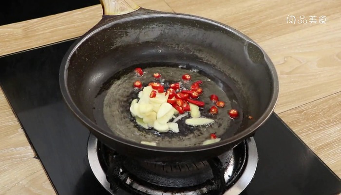 炒茄子的做法 炒茄子怎么做好吃