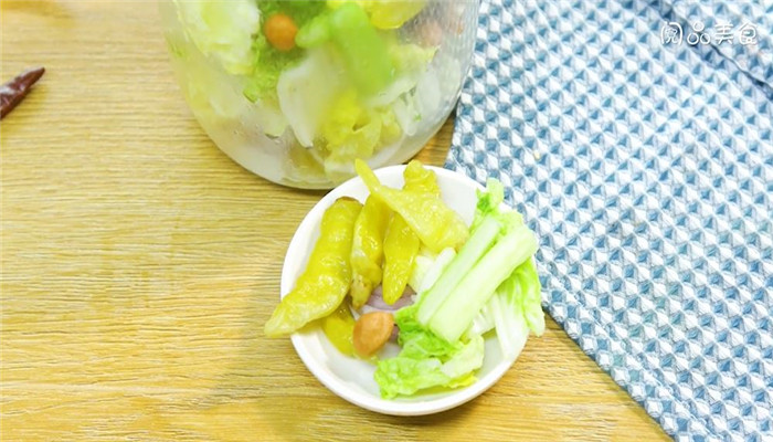 小米泡椒泡菜怎么做 小米泡椒泡菜的做法