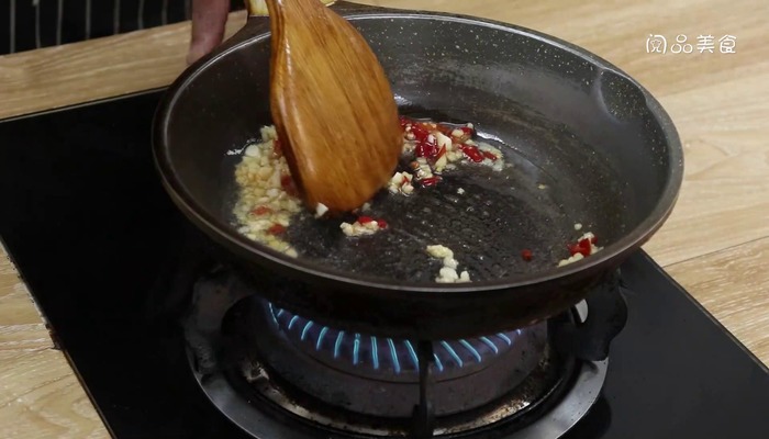 油浇茄子的做法 油浇茄子怎么做好吃