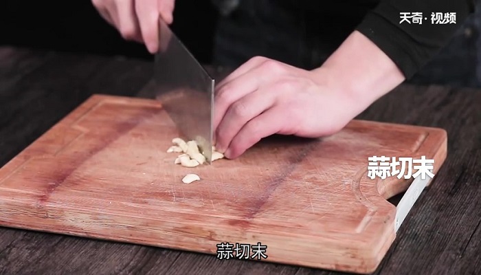 帝王蟹烩饭怎么做 帝王蟹烩饭的做法