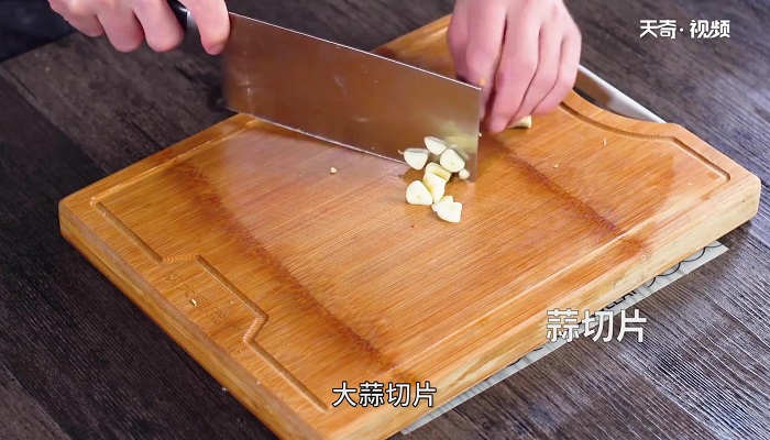 紫苏田螺煲怎么做 紫苏田螺煲的做法