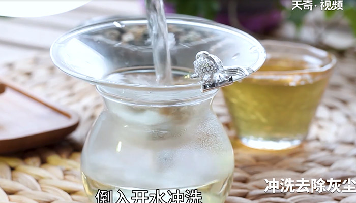 菊花蜂蜜茶怎么做 菊花蜂蜜茶的制作方法