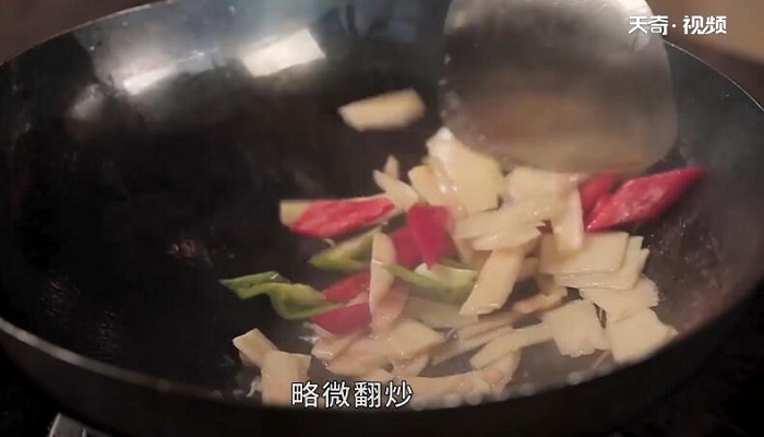 芦姜鸡片的做法 芦姜鸡片怎么做