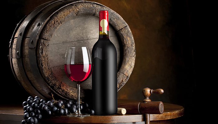 红酒和葡萄酒的区别 红酒和葡萄酒有哪些区别
