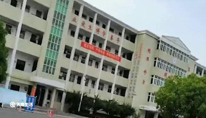教育部通报湖北高考生作弊细节:将手机藏于薄衣内带入