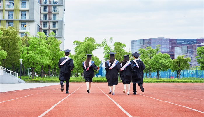 厦门集美大学是几本