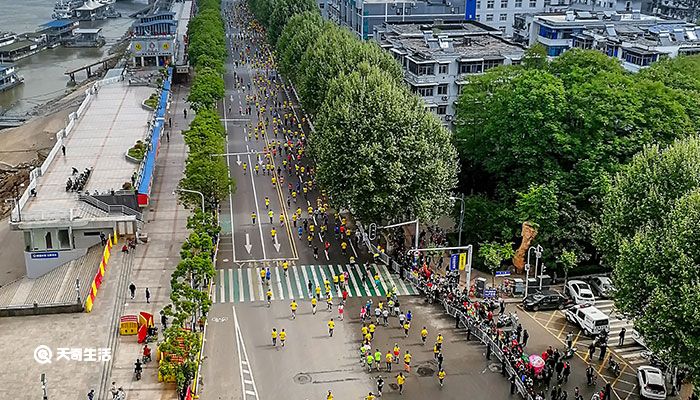 全马多少公里多久跑完