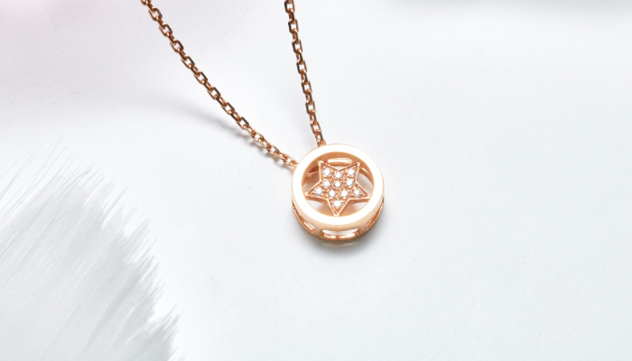 585紫金属于什么金