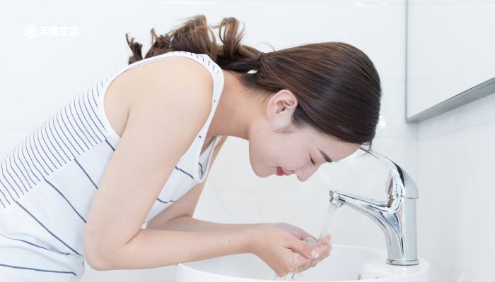 如何补水