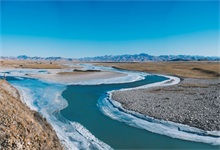 雅鲁藏布江大峡谷产生的原因是 雅鲁藏布江大峡谷产生原因是什么