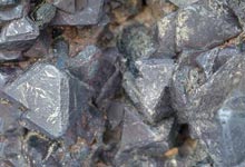 磁铁矿的主要成分 磁铁矿是什么