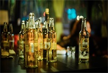 用吸管喝啤酒容易醉吗 为什么用吸管喝酒更容易醉