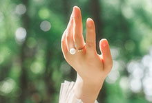 女人戴素圈戒指的意义 女人戴素圈戒指有什么意义