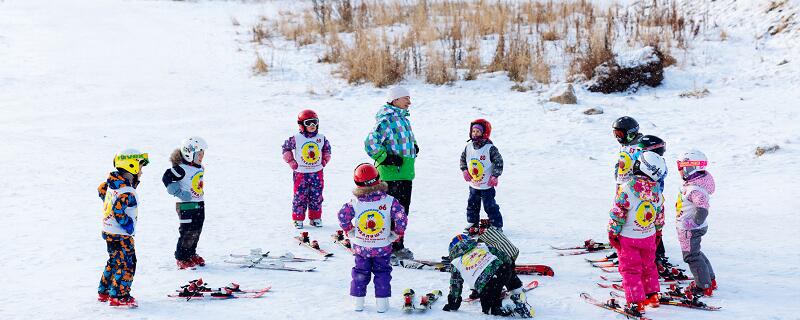 孩子学滑雪的利弊