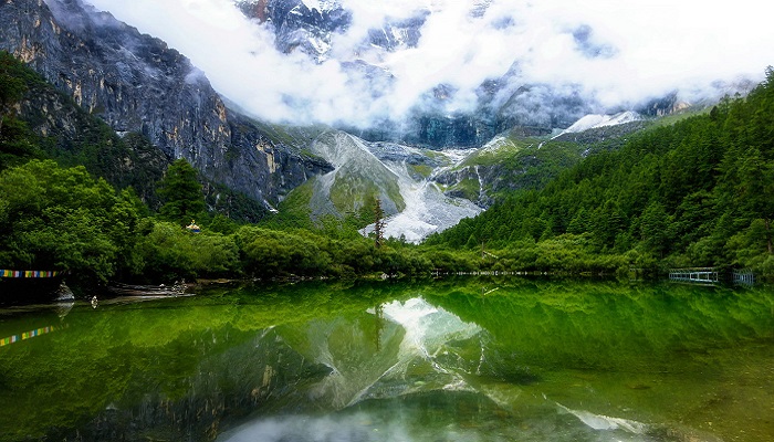 山清水秀还是山青水秀