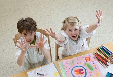 学前儿童美术教育的内容 学前儿童美术教育主要包括