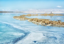 世界上海拨最低的湖泊是哪个 世界上海拔最低的湖泊是什么