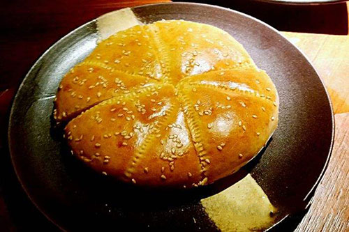 新疆烤馕用什么做的 