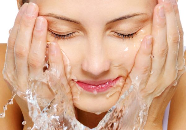 香皂洗脸起皮是什么原因