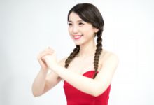 长卷发要怎么扎 长卷发的捆扎方法
